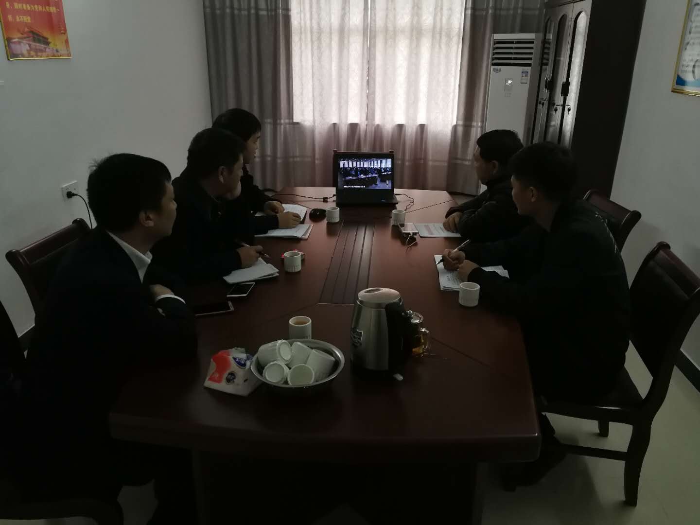 观看专题片《巡视利剑》