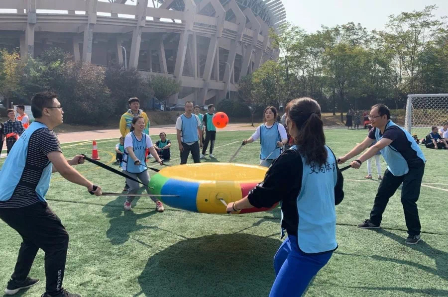 不忘初心 人心向党