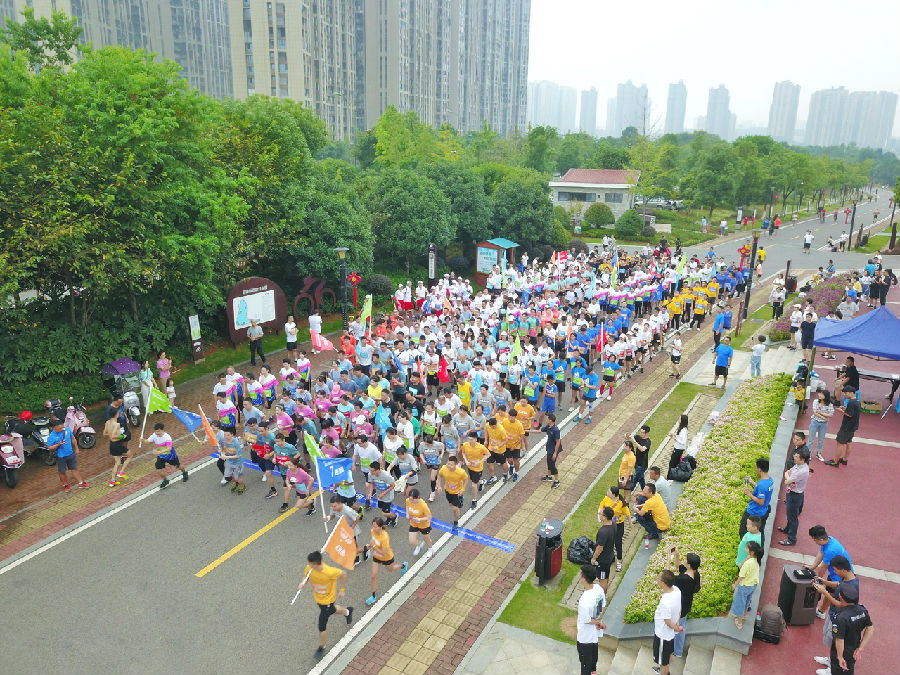 各跑团磨拳擦掌 即将出发开跑