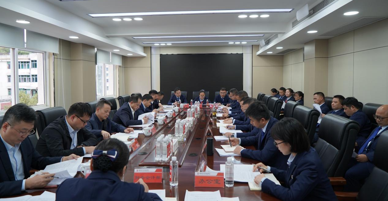 黄向阳在湘西调研强调：深化党建引领业务 推动发展稳健向好